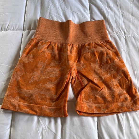 NVGTN biker shorts - Picture 2 of 3